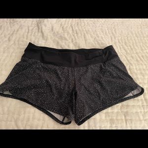 Speed up mid rise lined 4’ short